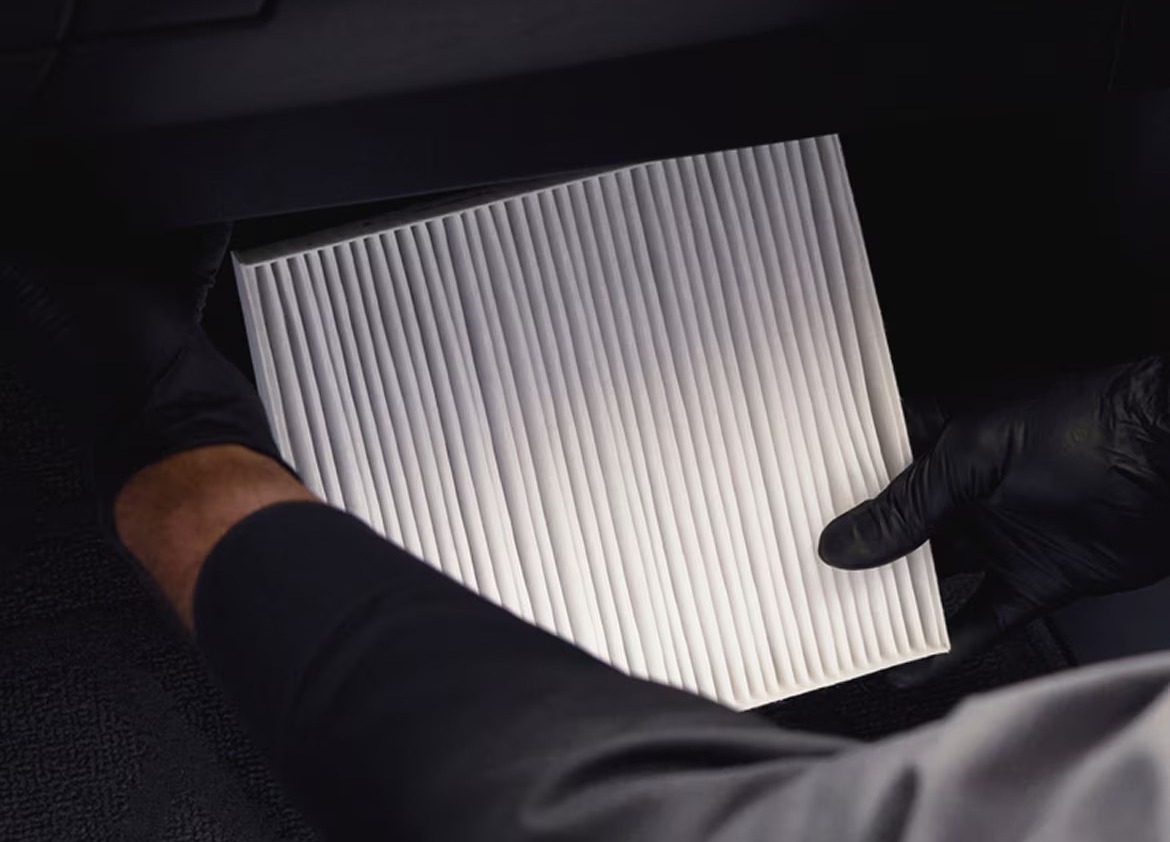 Engine & Cabin Air Filter Service Replacement in Midland, Ontario